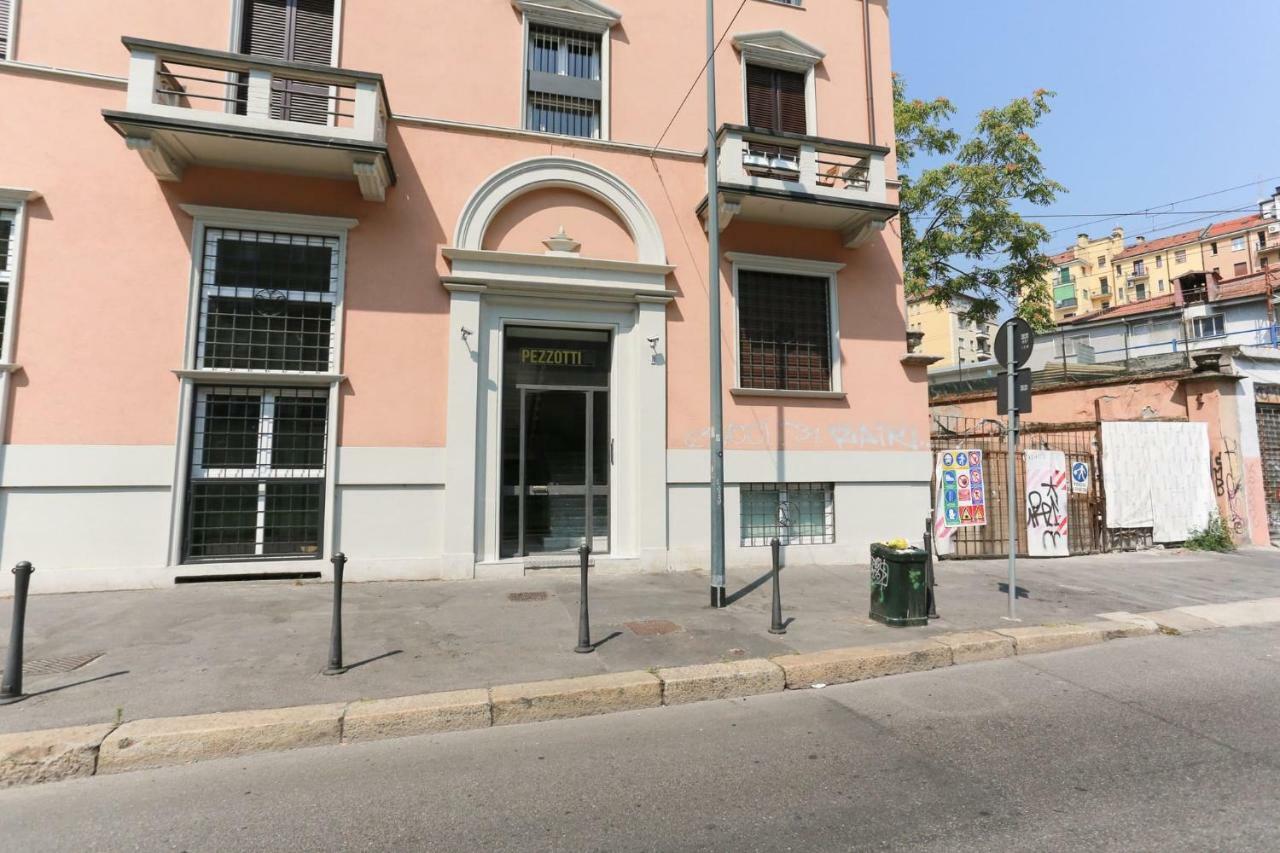 The Best Rent - Modern Apartment Near Bocconi University Milão Exterior foto